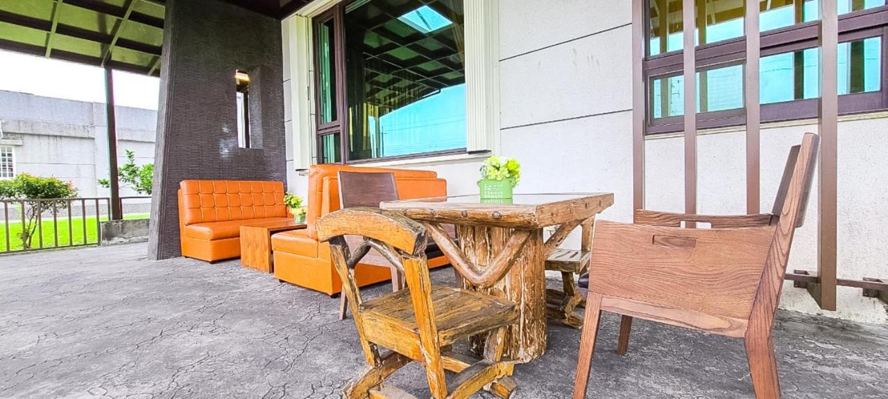 宜人生活溜滑梯親子民宿 Easylife B&B Dongshan  Exterior foto